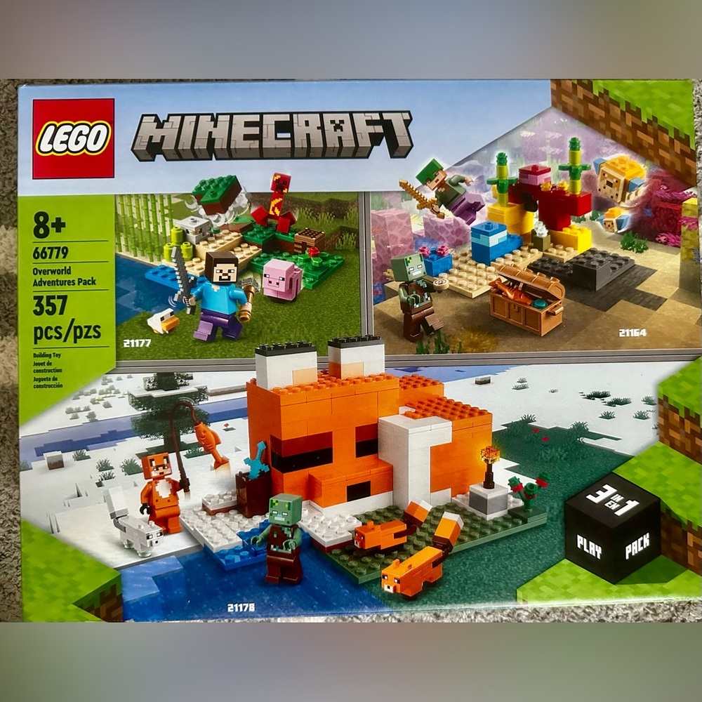 LEGO Minecraft Creative Adventure Set with Orange and White Blocks *NEW*